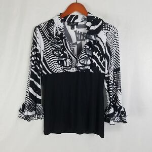Nueva Shirt Womens 6 Black White Top Long Bell Sleeve Ruffle Split Neck‎ Blouse